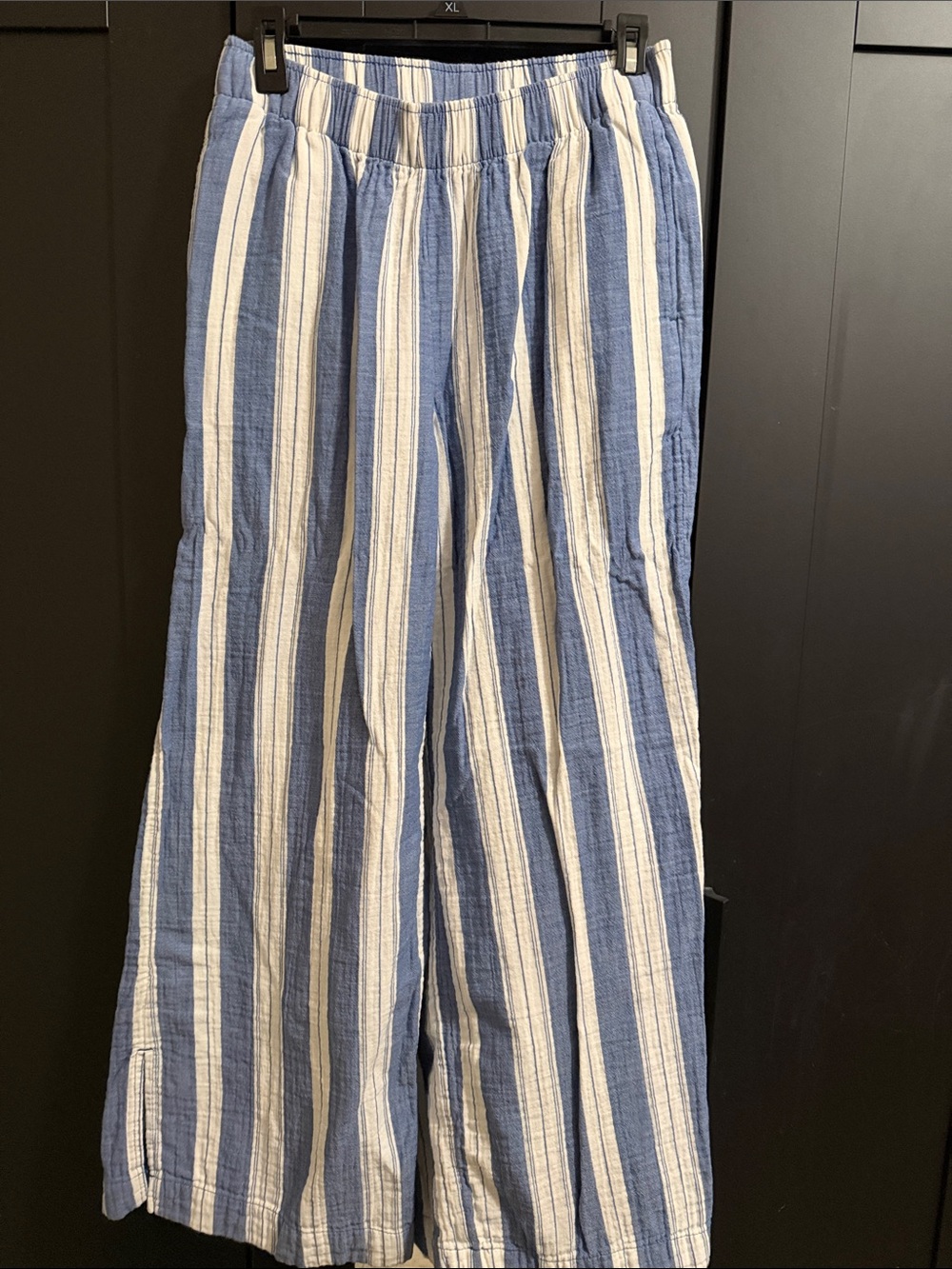 Old Navy Blue and White Striped Wide Leg Pants